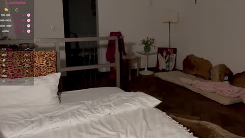 Snapshot of hannah_allin chatting on 19, 2, 2025 Hannah Allin online show from 19, 2, 2025