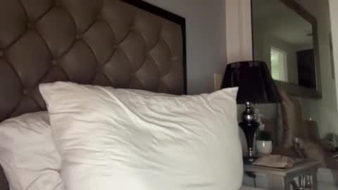 Snapshot of hannah_girl_ chatting on 9, 9, 2025 Im your naughty girl and porn star in bed Hannah online show from 9, 9, 2025