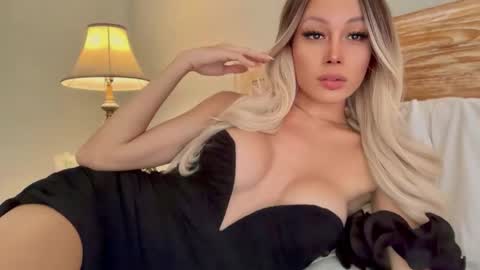 Im your naughty girl and porn star in bed Hannah online show from 4, 11, 2025