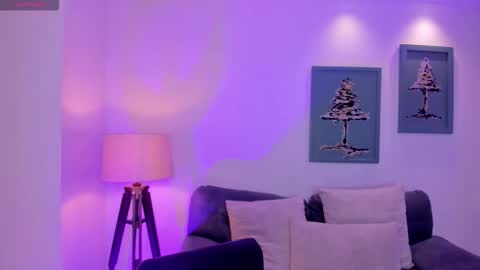 HANNAH J online show from 22, 12, 2025