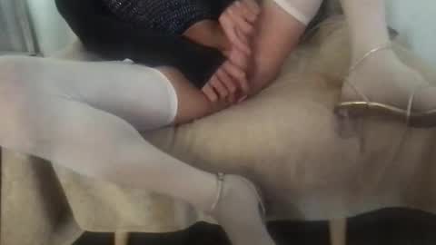 hannahsometimes694u online show from 27, 11, 2025