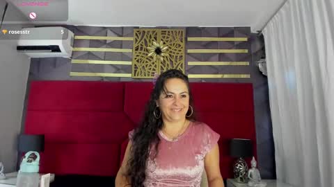 Snapshot of hanny_milf_ chatting on 14, 2, 2025 HANNY online show from 14, 2, 2025