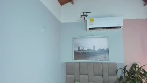 Snapshot of hanny_milf_ chatting on 10, 9, 2025 HANNY online show from 10, 9, 2025