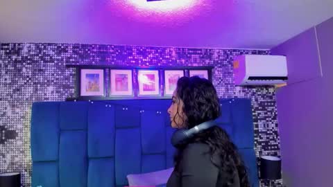 Snapshot of hanny_milf_ chatting on 28, 10, 2025 HANNY online show from 28, 10, 2025