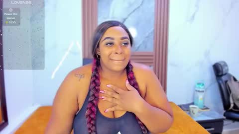 Hanny Mansonh online show from 2, 11, 2025