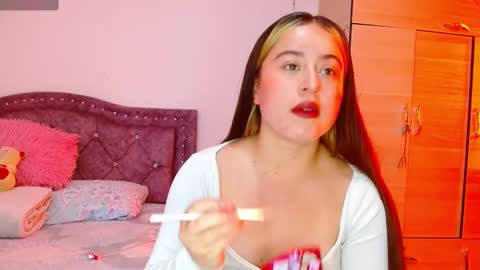 isabella   online show from 24, 10, 2025