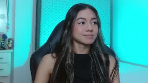 Snapshot of hantonella chatting on 9, 7, 2026 Anto online show from 9, 7, 2026