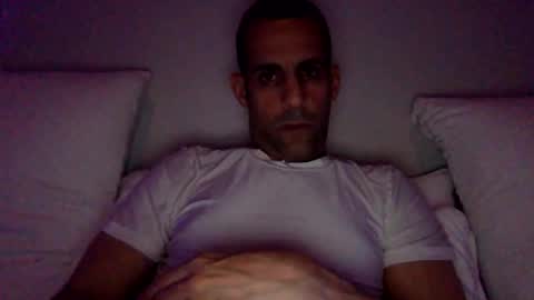 Snapshot of happy2334 chatting on 24, 3, 2026 skysky6969 online show from 24, 3, 2026