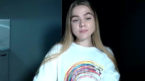 happy_fox_ online show from 21, 11, 2025