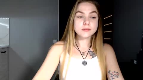 happy_fox_ online show from 19, 3, 2026