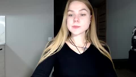 happy_fox_ online show from 25, 3, 2026