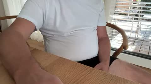 Snapshot of happybugger chatting on 12, 7, 2026 Cum for you online show from 12, 7, 2026