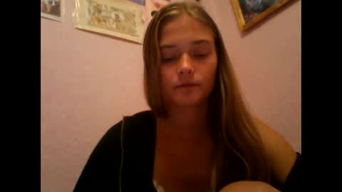 HappyEmily online show from 29, 9, 2025