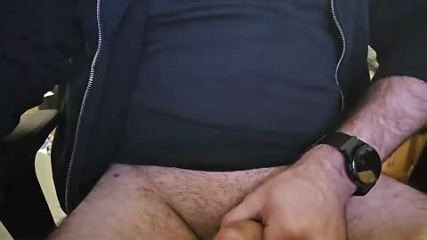 Snapshot of happyfappy1337 chatting on 6, 1, 2026 happyfappy1337 online show from 6, 1, 2026