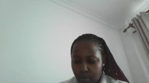 Snapshot of happysheila chatting on 8, 8, 2026 happysheila online show from 8, 8, 2026