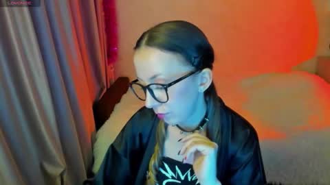 Stephanie online show from 12, 10, 2025