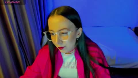 Stephanie online show from 9, 4, 2026