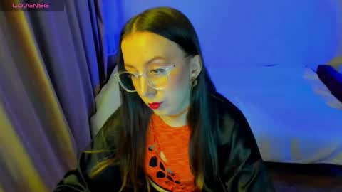 Stephanie online show from 12, 4, 2026