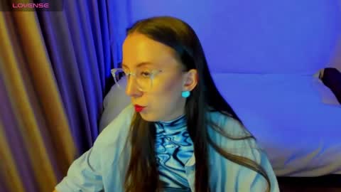 Stephanie online show from 15, 4, 2026