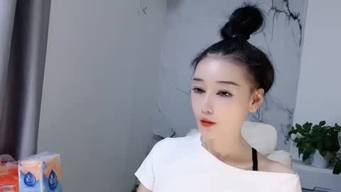 Snapshot of happysweety1688 chatting on 4, 10, 2025 happysweety1688 online show from 4, 10, 2025