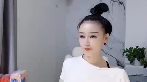 Snapshot of happysweety1688 chatting on 4, 10, 2025 happysweety1688 online show from 4, 10, 2025