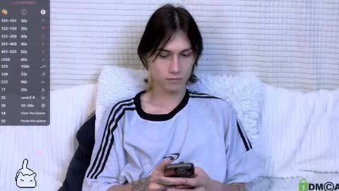 Mark online show from 30, 9, 2025