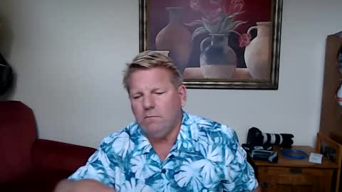 Snapshot of hardblondcouplehawaii chatting on 1, 12, 2025 Steele and Cassie online show from 1, 12, 2025