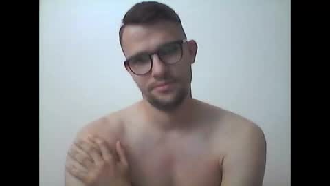 Snapshot of hardboylovemilfmoom chatting on 5, 6, 2026 hardboylovemilfmoom online show from 5, 6, 2026