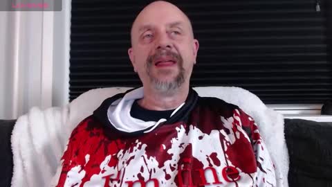 Snapshot of hardmrlazy chatting on 1, 12, 2024 MrLazy online show from 1, 12, 2024
