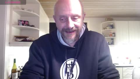 Snapshot of hardmrlazy chatting on 23, 12, 2024 MrLazy online show from 23, 12, 2024