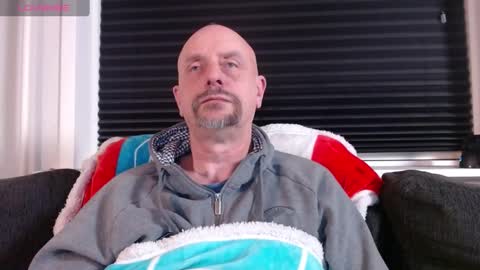Snapshot of hardmrlazy chatting on 3, 1, 2025 MrLazy online show from 3, 1, 2025