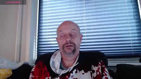 Snapshot of hardmrlazy chatting on 3, 2, 2025 MrLazy online show from 3, 2, 2025