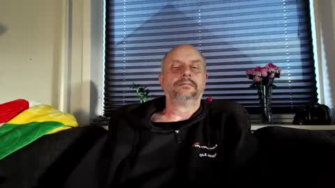 MrLazy online show from 9, 6, 2026