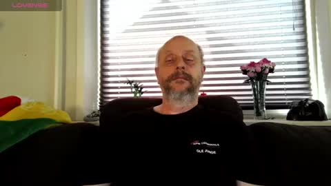 Snapshot of hardmrlazy chatting on 8, 7, 2026 MrLazy online show from 8, 7, 2026