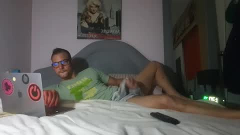 Snapshot of hardnstyle chatting on 18, 9, 2025 HARD AND STYLE online show from 18, 9, 2025