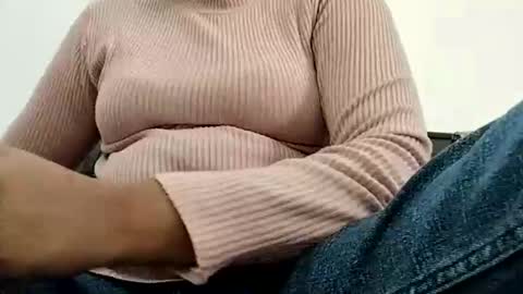 Snapshot of harleensexy26 chatting on 2, 3, 2025 Sweety online show from 2, 3, 2025