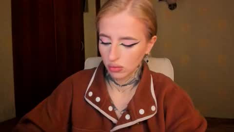 Julia online show from 5, 10, 2025