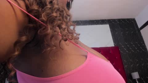 Snapshot of harleyevaans chatting on 8, 1, 2025 Harley Evaans online show from 8, 1, 2025
