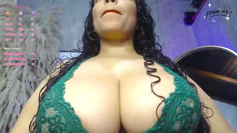 Snapshot of harper_ziu chatting on 12, 9, 2025 harper_ziu online show from 12, 9, 2025