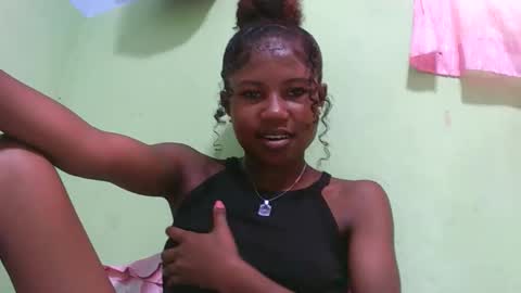 Snapshot of hasleyinah chatting on 8, 1, 2026 hasleyinah online show from 8, 1, 2026