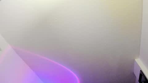 Nicole online show from 12, 11, 2025