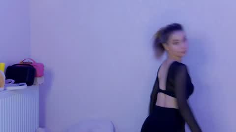 Anna online show from 11, 4, 2026