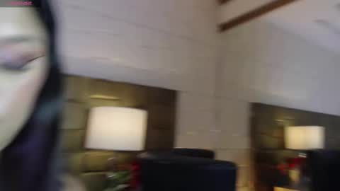 hatsajones online show from 2, 10, 2025