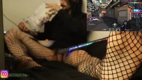 More content   2   online show from 1, 2, 2025