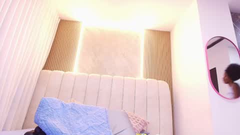 Snapshot of hazel_kataleya chatting on 18, 4, 2026 kataleya online show from 18, 4, 2026