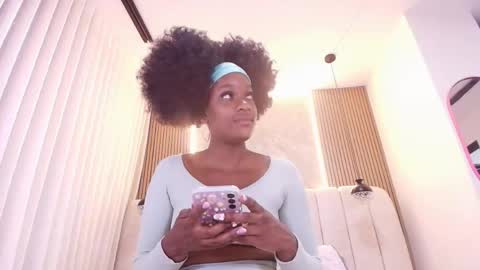 Snapshot of hazel_kataleya chatting on 29, 4, 2026 kataleya online show from 29, 4, 2026