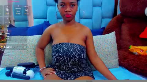 hazel_lanee online show from 28, 11, 2025