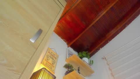 Im Hazel online show from 29, 12, 2024