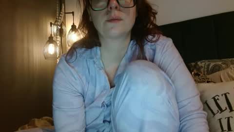 Hazel online show from 26, 11, 2025