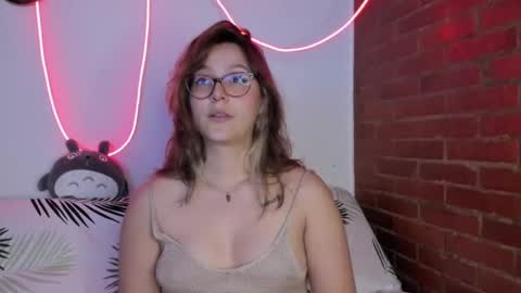 Snapshot of hazelbrownn23 chatting on 4, 1, 2025 Hazel Brown online show from 4, 1, 2025